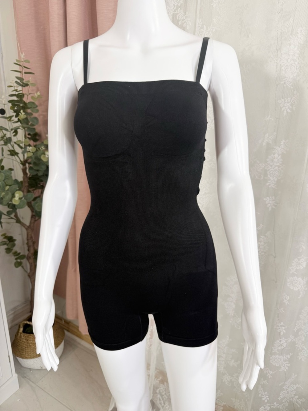 Seamless Black Shapewear Bodysuit with Adjustable and removable  Straps BIN#8
